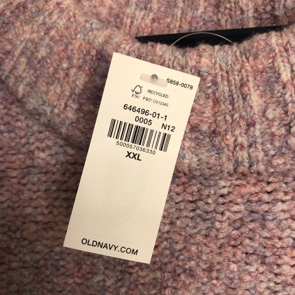 Old Navy Pink Oversized Bouclé Crew-Neck Sweater - Picture 3 of 4